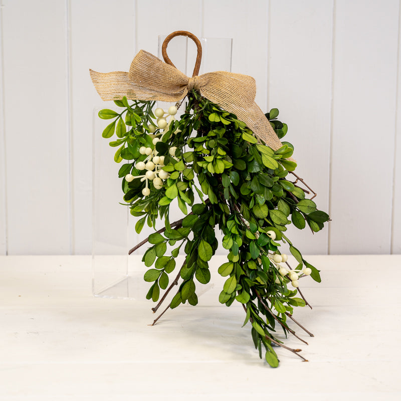 Natural green boxwood leaf swag