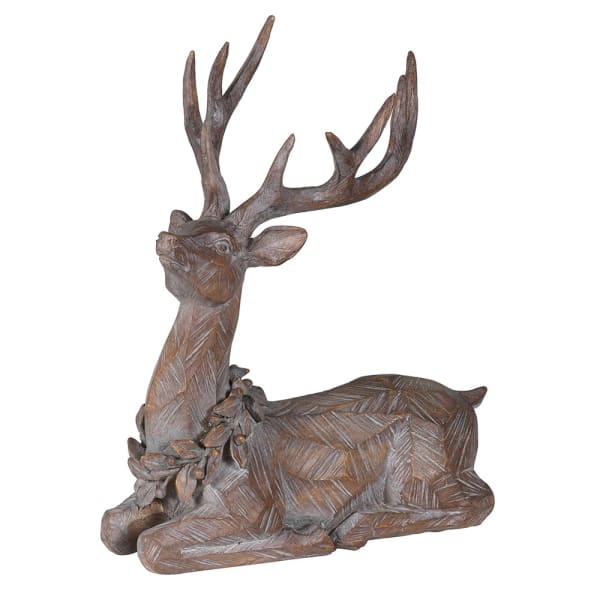 Country grandeur sitting reindeer