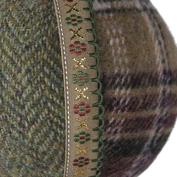 Verdant plaid bauble