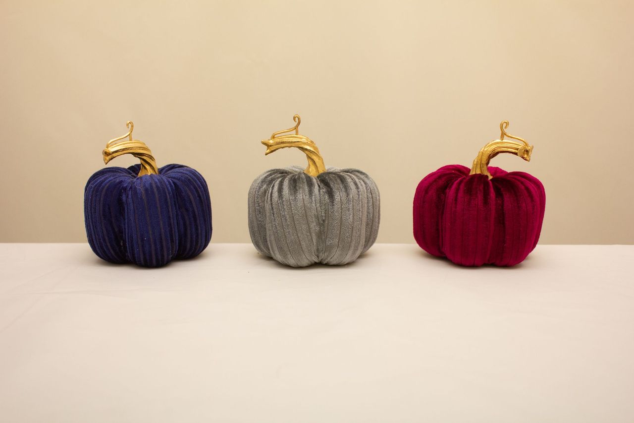 Velvet pumpkin (3 styles) -small