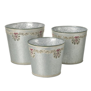 Silver festively decorated buckets