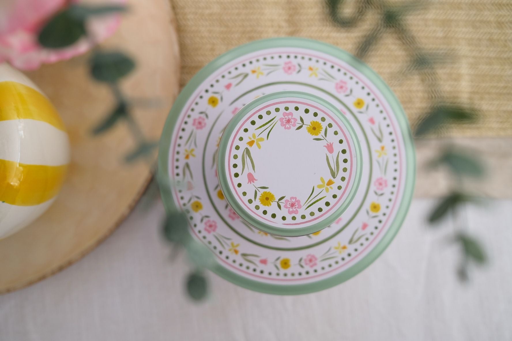 Pastel Meadow Cake Tin