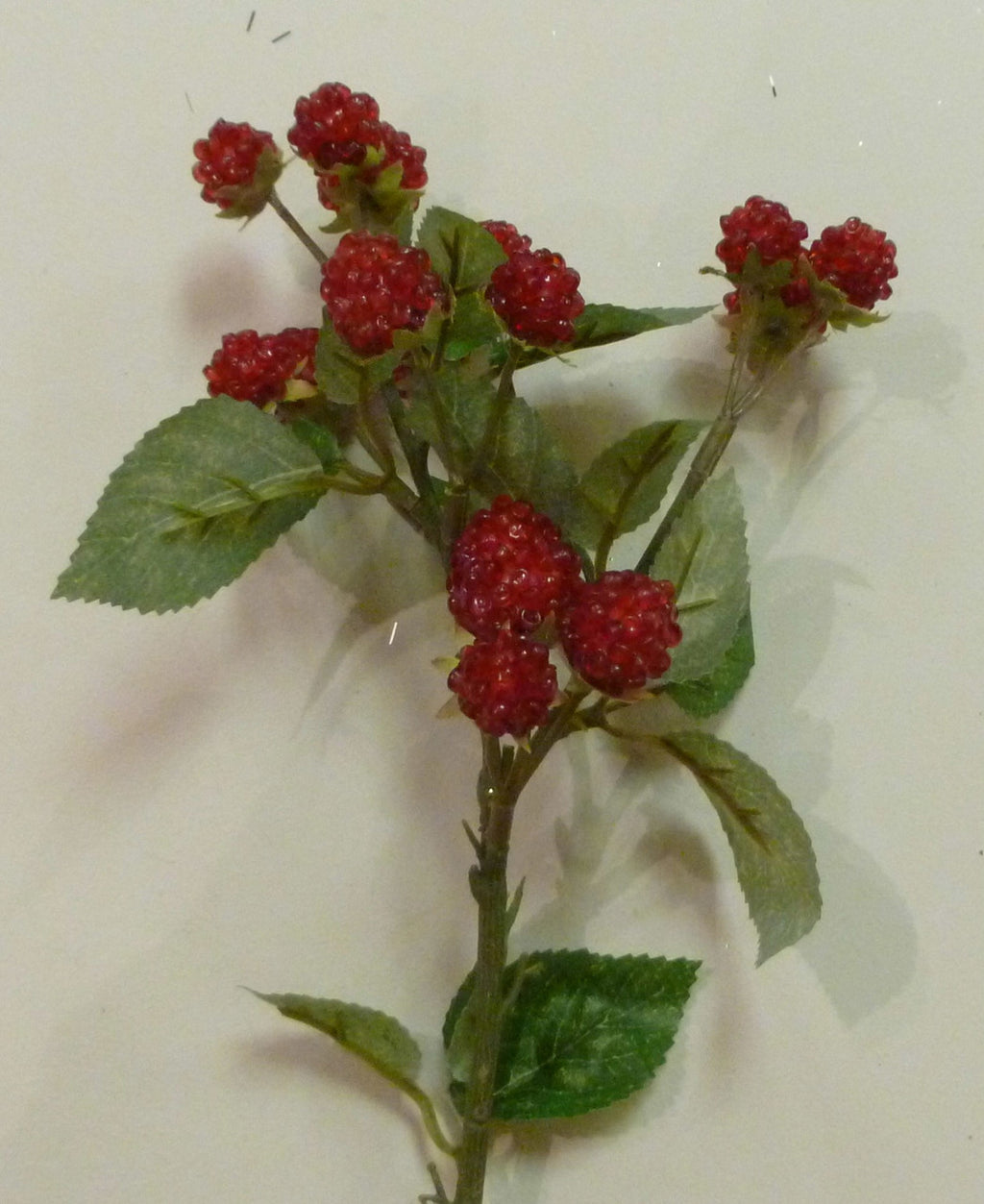 40cm Raspberry Spray Red