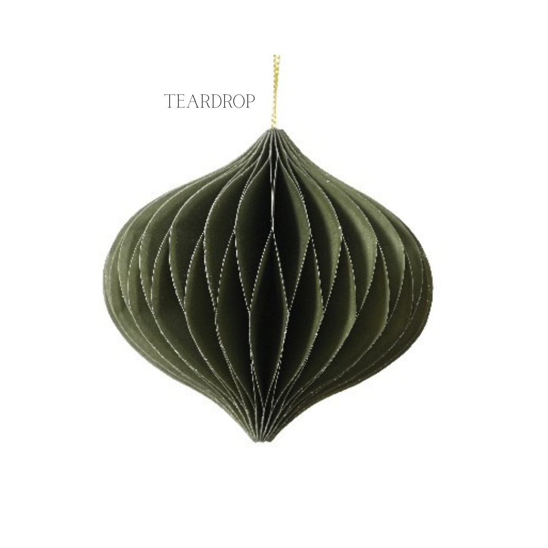 Green Paper Hanging Decorations - 4 ass