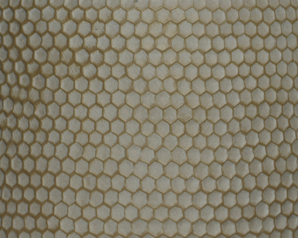 Zoe honeycomb round outdoor planters
