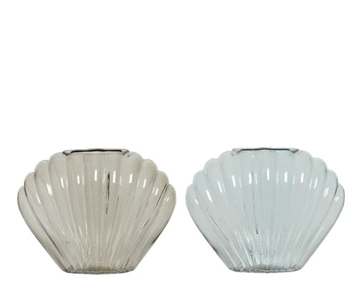 Shell vase in coloured glass-small