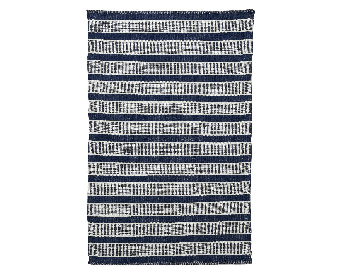 Monochrome striped outdoor rugs