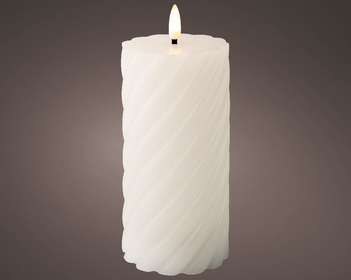 LED wick flame white candle (17.5cmH)