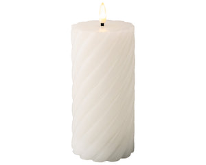 LED wick flame white candle (17.5cmH)
