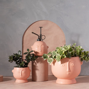 Large face planter in light pink