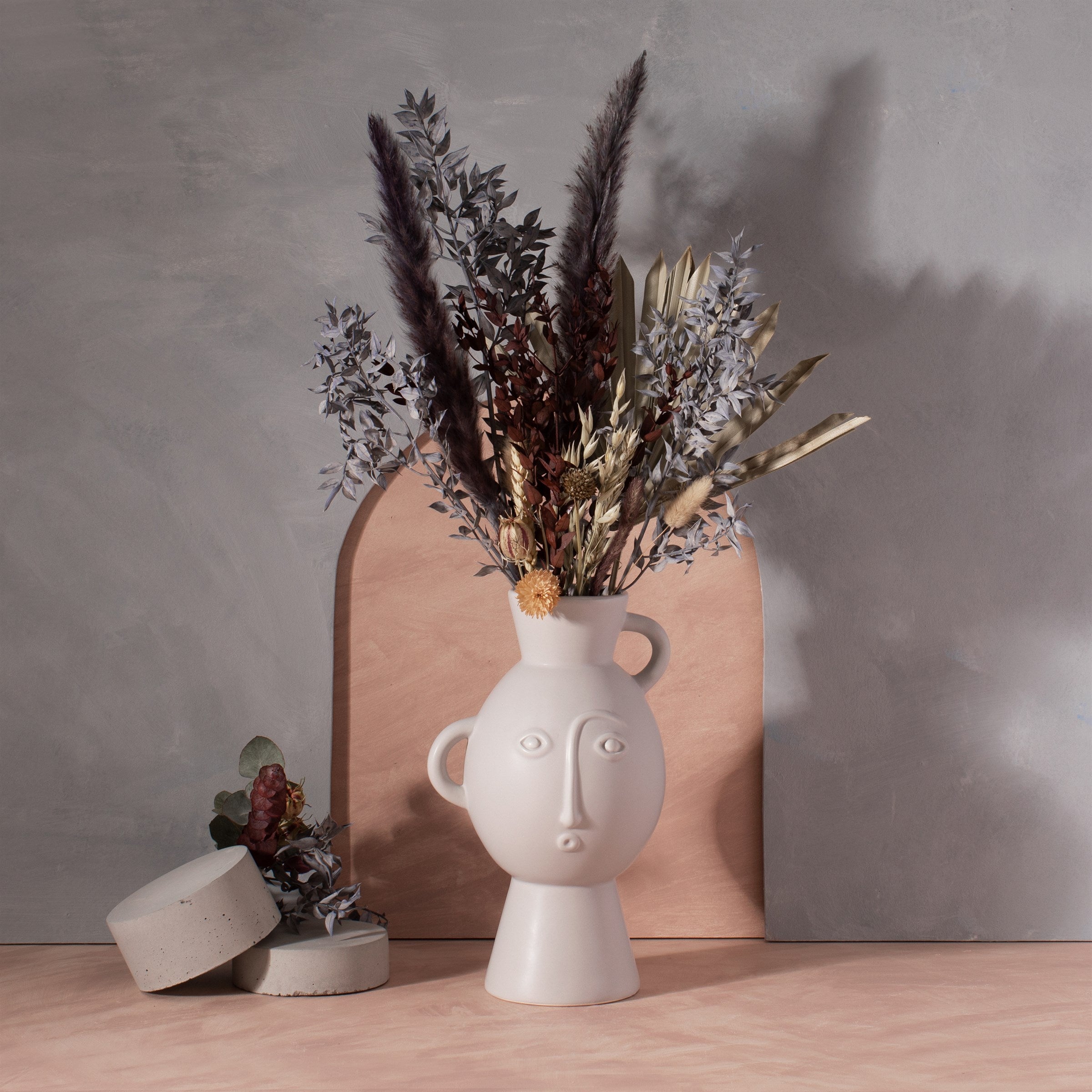 Amira face vase with handles in matte grey