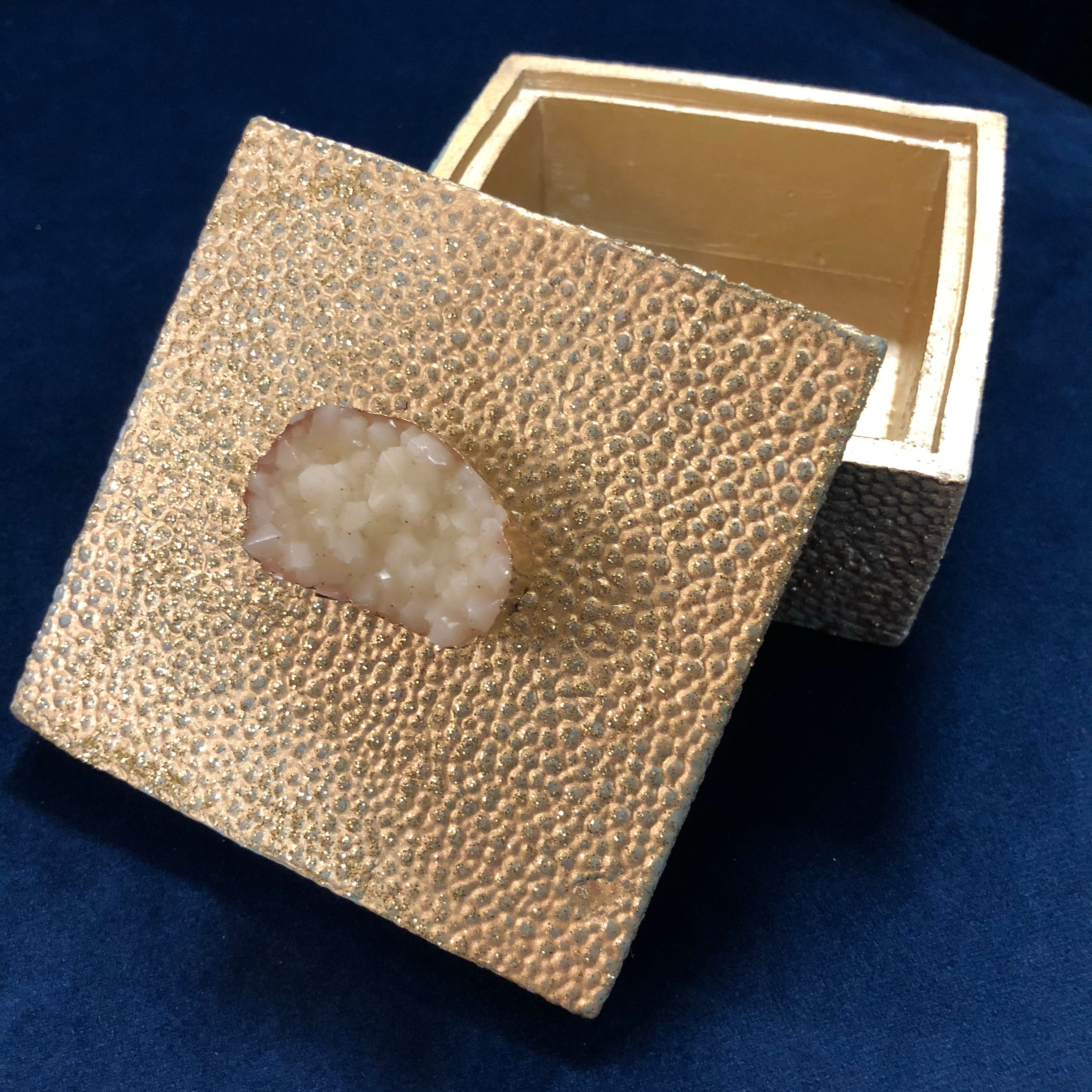 Gold resin jewellery box with agate gem stone