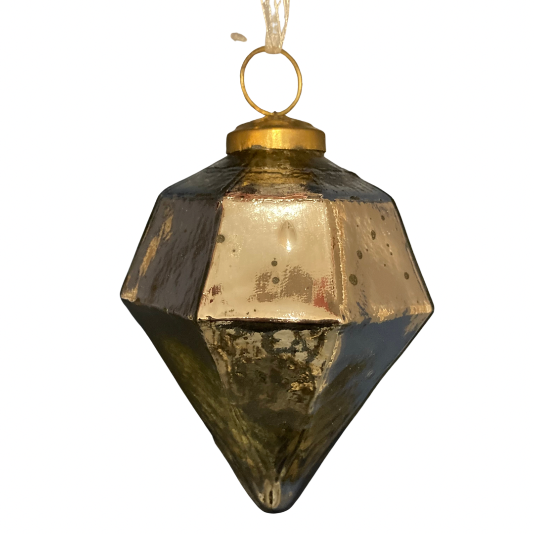 Silver vintage diamond bauble