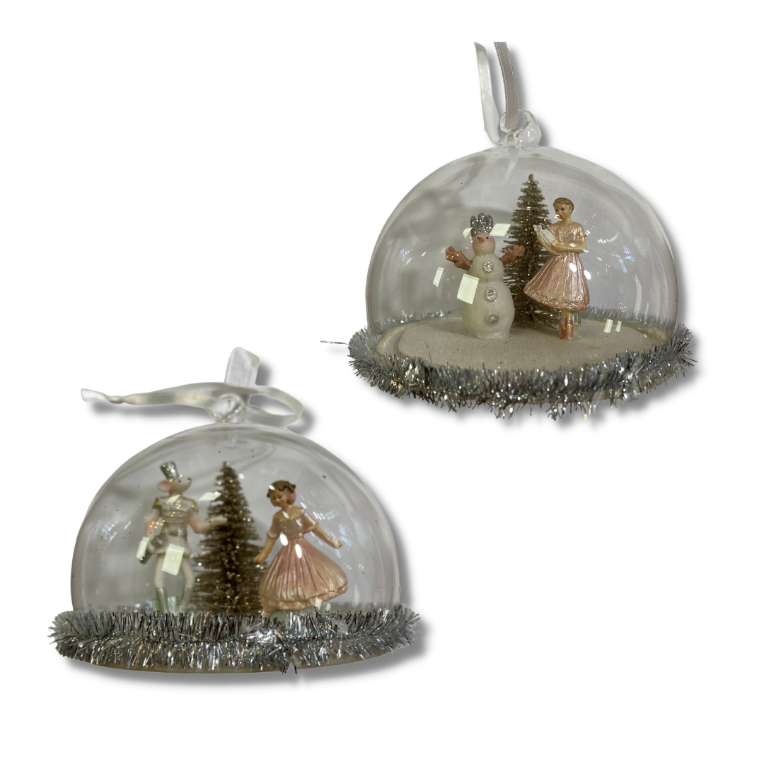 Christmas scene in glass dome hanging dec