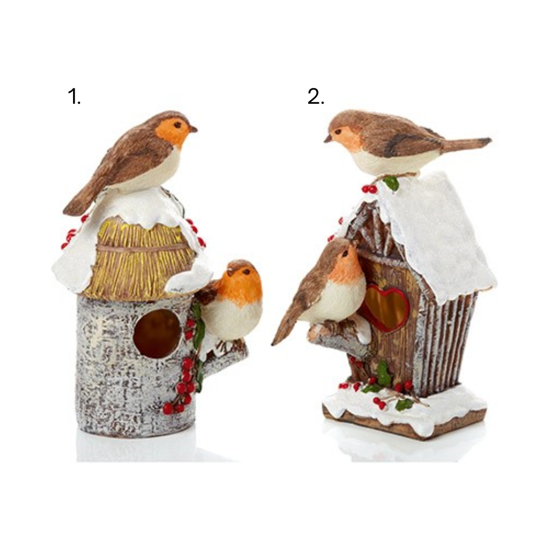 Robin on birdhouse decorations